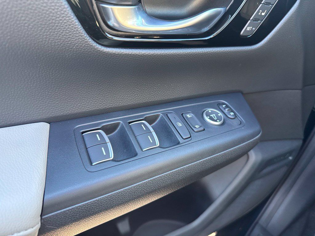 Used 2024 Honda CR-V EX-L image 27