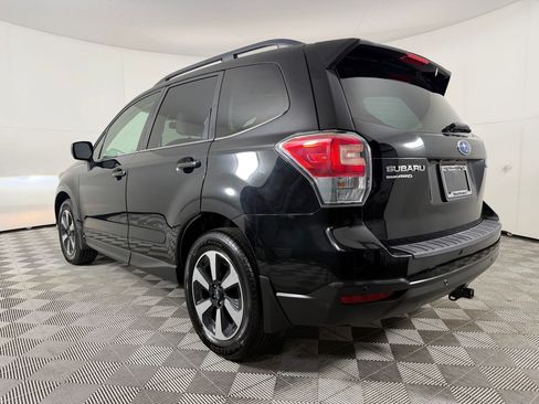 Used 2018 Subaru Forester 2.5i Limited AWD/4WD image 3