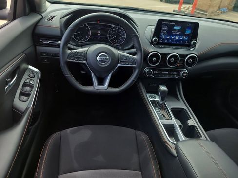 Certified 2021 Nissan Sentra SR FWD image 12