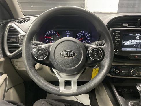 Used 2021 Kia Soul LX FWD image 16