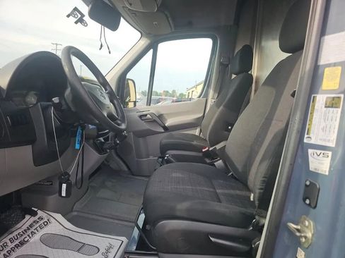Used 2018 Mercedes-Benz Sprinter 2500 image 8