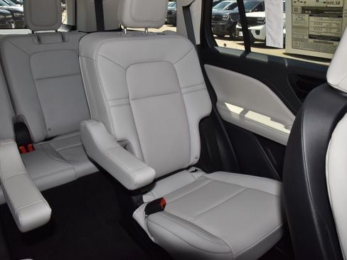 New 2026 Lincoln Aviator 2WD image 22