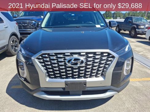 Used 2021 Hyundai Palisade SEL w/ Premium Package AWD/4WD image 3