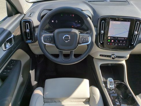 New 2026 Volvo XC40 B5 Ultra w/ Protection Package Premier image 14