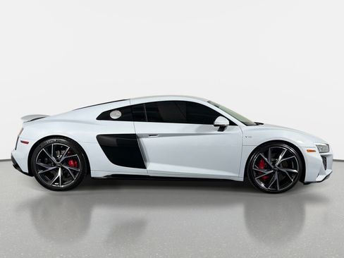 Used 2023 Audi R8 V10 performance RWD image 2