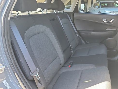 Used 2023 Hyundai Kona SE w/ Cargo Package image 24