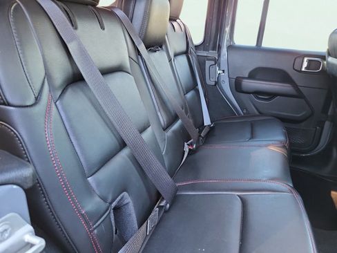 Certified 2023 Jeep Wrangler Unlimited Rubicon w/ Xtreme 35 Tire Package image 18