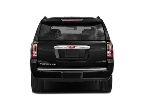 Used 2019 GMC Yukon XL Denali w/ Open Road Package AWD/4WD image 5