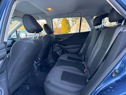Used 2022 Subaru Outback Premium image 15