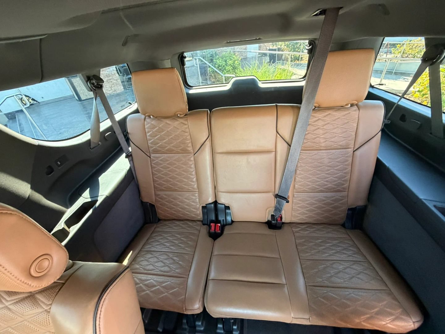 Used 2021 Cadillac Escalade ESV Sport w/ Driver Assist Tech Package AWD/4WD image 21