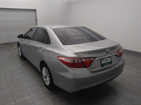 Used 2015 Toyota Camry LE FWD image 5