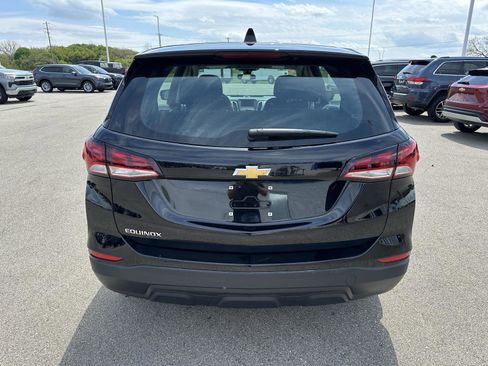 Used 2024 Chevrolet Equinox LS w/ LPO, Floor Liner Package FWD image 4