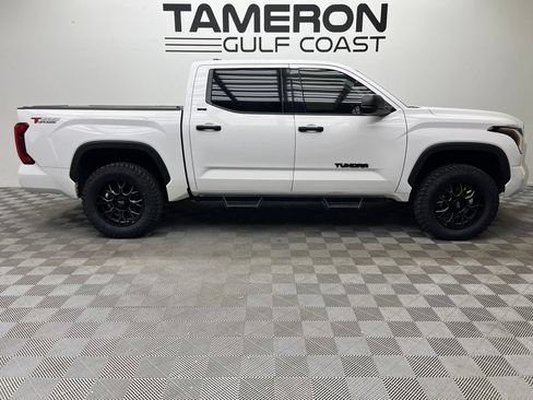 Used 2022 Toyota Tundra SR5 AWD/4WD image 4