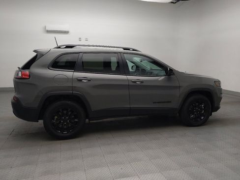 Used 2023 Jeep Cherokee Altitude Lux image 10
