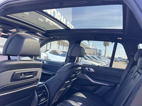 Used 2019 BMW X5 xDrive40i w/ Executive Package image 25