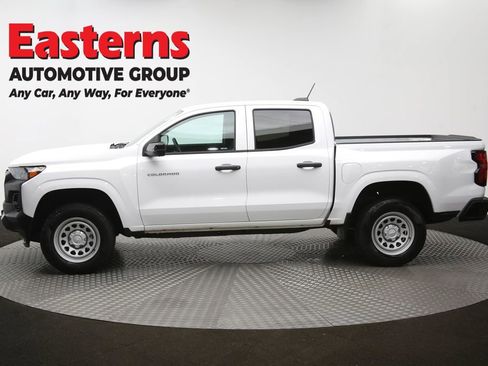 Used 2024 Chevrolet Colorado W/T w/ Technology Package RWD image 59