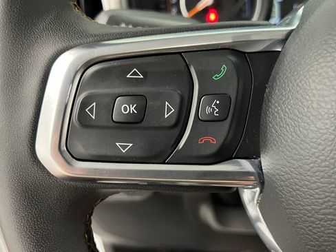 Used 2025 Jeep Wrangler Unlimited Sahara AWD/4WD image 42