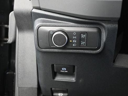 Used 2021 Ford Bronco Base image 11