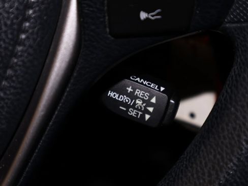 Used 2018 Toyota RAV4 LE w/ Carpet Mat Package AWD/4WD image 26