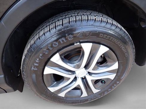 Used 2016 Toyota RAV4 LE FWD image 7