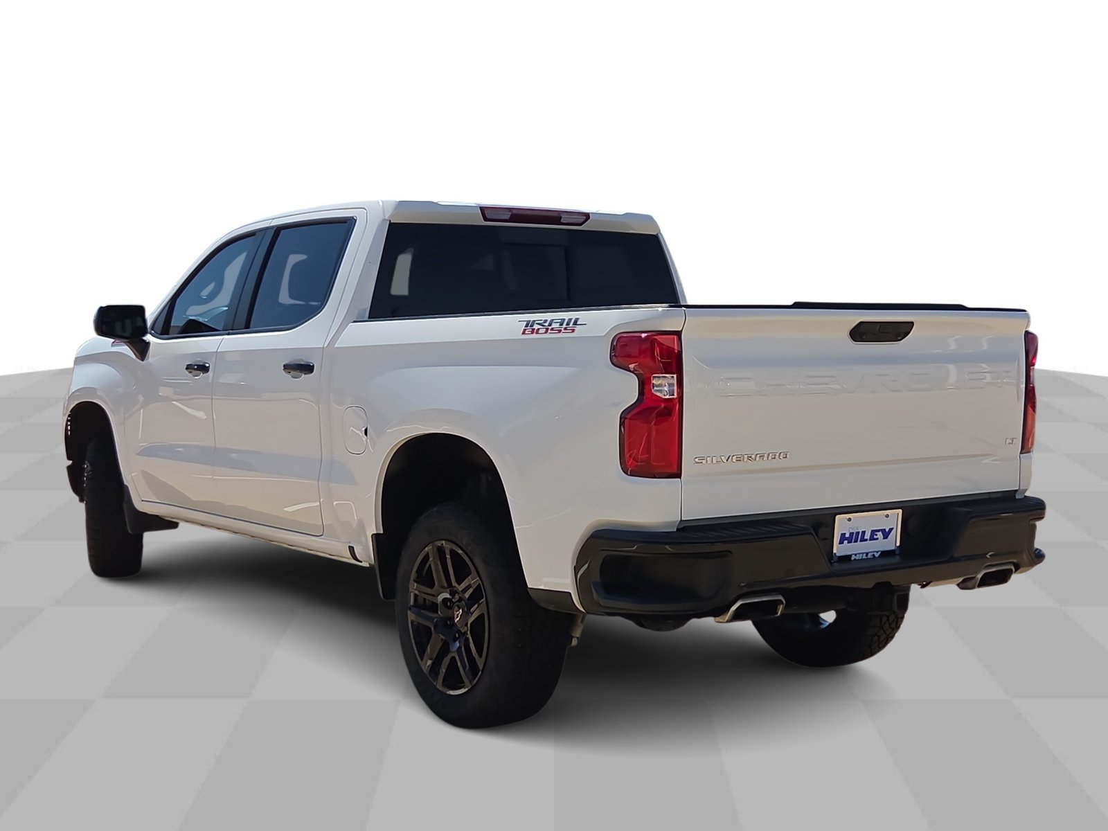 Used 2024 Chevrolet Silverado 1500 LT Trail Boss w/ Convenience Package II AWD/4WD image 6