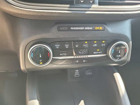 Used 2025 Ford Escape Active image 23