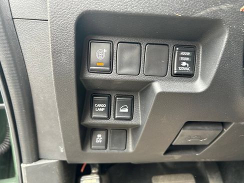 Used 2025 Nissan Frontier SV w/ SV Convenience Package AWD/4WD image 14