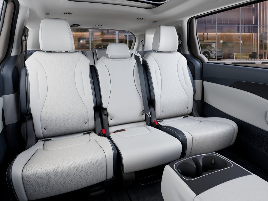 New 2027 Kia Carnival SX FWD image 16