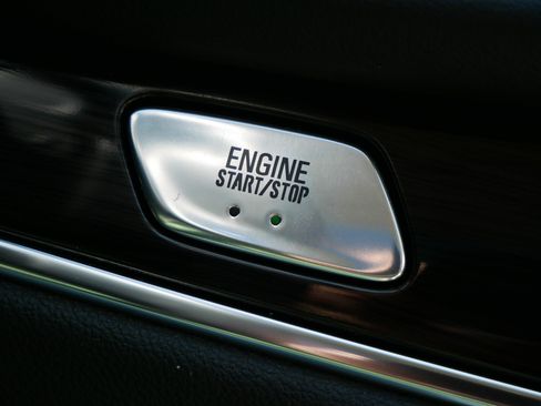 Used 2023 Buick Enclave Essence w/ Experience Buick Package image 29