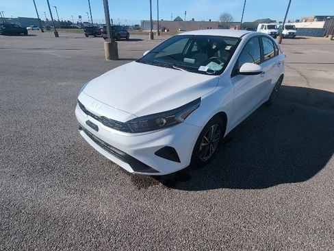 Used 2024 Kia Forte LXS image 7