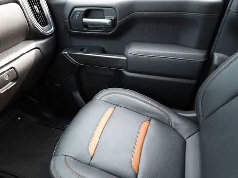 Used 2021 GMC Sierra 1500 AT4 w/ AT4 Value Package image 12