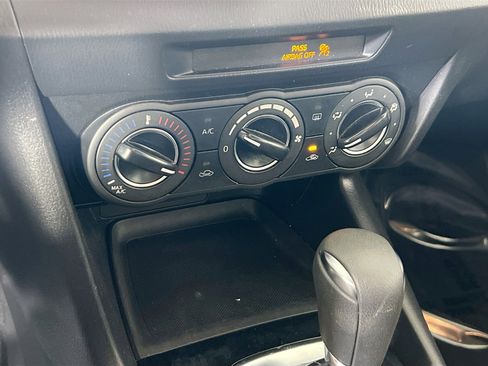 Used 2018 MAZDA MAZDA3 Sport w/ Preferred Equipment Package image 15