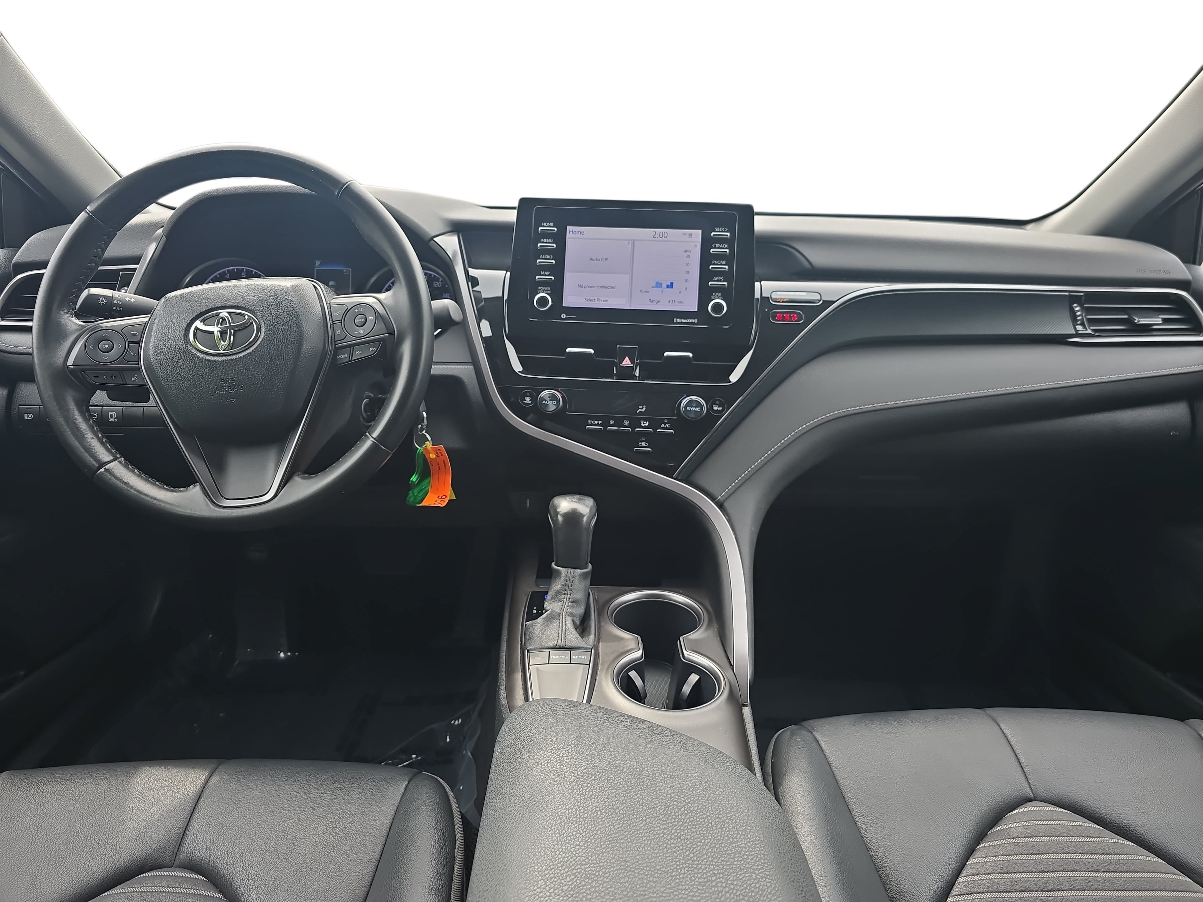 Used 2023 Toyota Camry SE FWD image 9