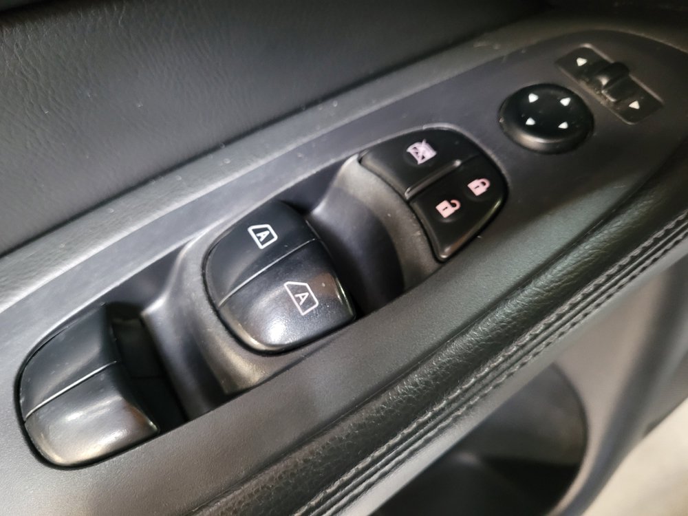 Used 2019 Nissan Pathfinder SL FWD image 27