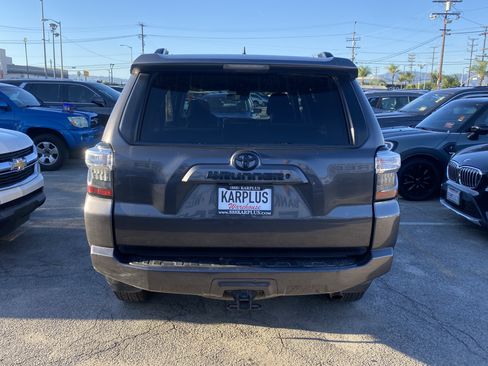 Used 2020 Toyota 4Runner SR5 image 8