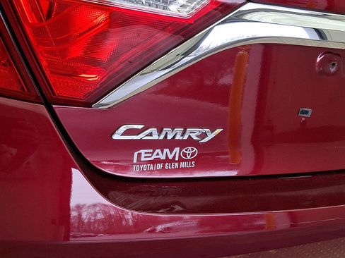 Used 2015 Toyota Camry XLE image 24