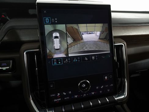 Used 2026 GMC Yukon Denali Ultimate w/ LPO, Floor Liner Package image 28