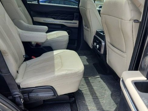 Used 2019 Ford Expedition Platinum AWD/4WD image 10