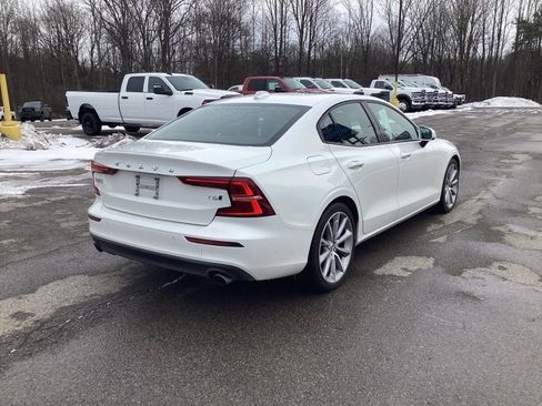 Used 2020 Volvo S60 T6 Momentum image 7
