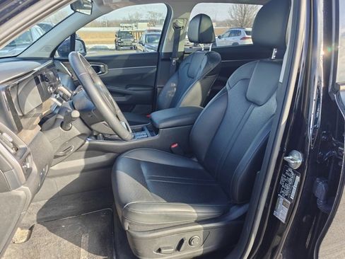 Used 2023 Kia Sorento S w/ Panoramic Sunroof Package image 7