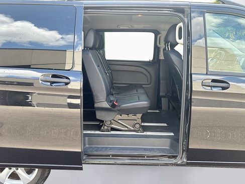 Used 2023 Mercedes-Benz Metris Passenger image 11
