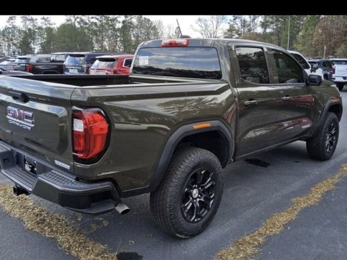 Used 2024 GMC Canyon Elevation w/ Trailering Package image 4