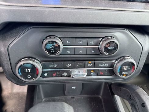 Used 2026 Ford Bronco Badlands AWD/4WD image 22