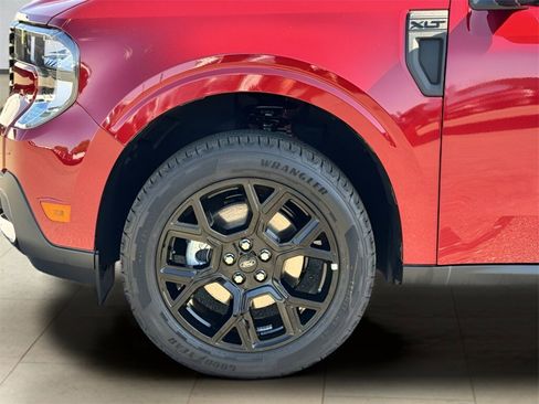 New 2025 Ford Maverick XLT w/ XLT Luxury Package image 34