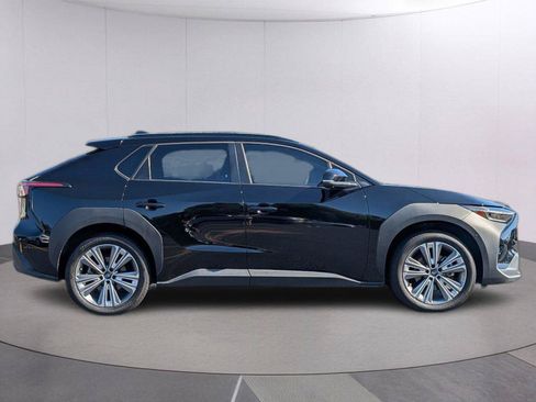 Used 2023 Subaru Solterra AWD image 8