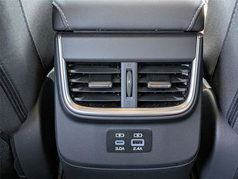 Used 2025 Subaru Outback Premium AWD/4WD image 54