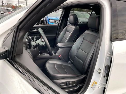 Used 2023 Chevrolet Equinox RS w/ RS Leather Package AWD/4WD image 9