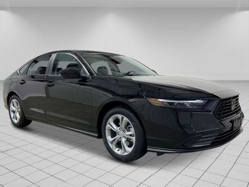 New 2025 Honda Accord LX image 8