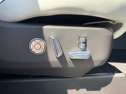 New 2025 Lincoln Nautilus Black Label w/ Jet Appearance Package image 13