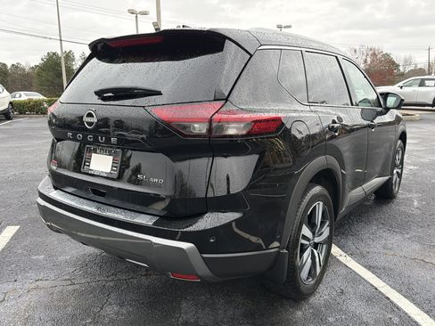 Used 2024 Nissan Rogue SL w/ SL Premium Package image 7